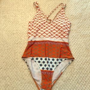 Cupshe one piece bathing suit